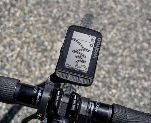 Wahoo Elemnt head unit mounted on drop-bar handlebars showing a route